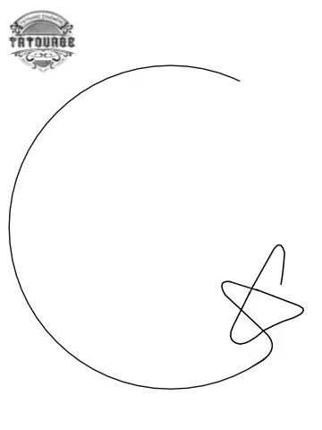 tatouage ephemere lune discret Tatouage éphémère lune discret