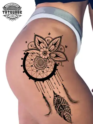 Tatouage éphémère attrape rêve hanche