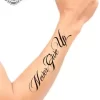 Tatouage éphémère avant bras never give up