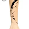 tatouage ephemere avant bras plume photo Tatouage éphémère avant bras plume