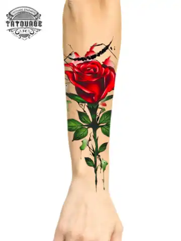 Tatouage éphémère avant bras rose femme