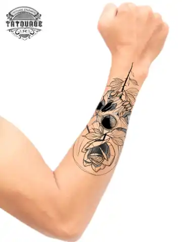 tatouage ephemere avant bras rose homme photo Tatouage éphémère avant bras rose homme