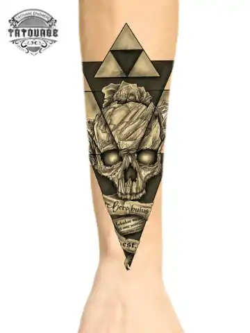 tatouage ephemere avant bras triangle photo Tatouage éphémère avant bras triangle
