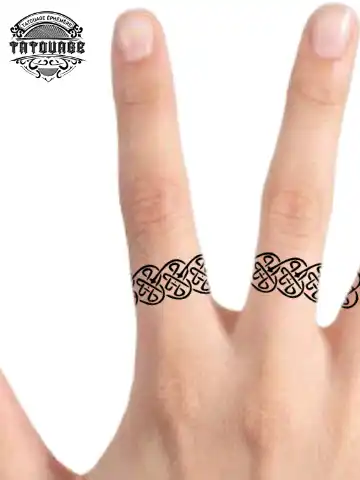Tatouage éphémère bague doigt