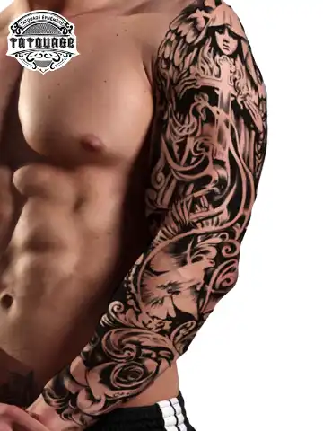 Tatouage éphémère bras homme croix