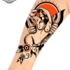 tatouage ephemere bras homme pin up photo Tatouage éphémère bras homme pin up