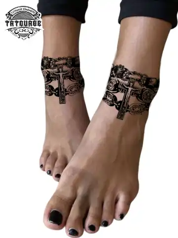 tatouage ephemere cheville croix photo Tatouage éphémère cheville croix