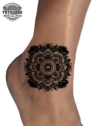 tatouage ephemere cheville mandala photo Tatouage éphémère cheville mandala