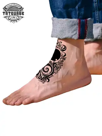 tatouage ephemere cheville ying yang photo Tatouage éphémère cheville ying yang
