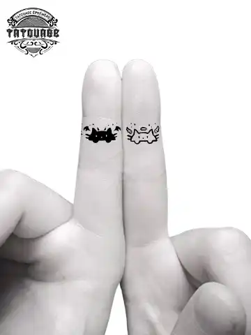 tatouage ephemere doigt amitie photo Tatouage éphémère doigt meilleur amie