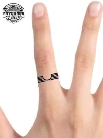 Tatouage éphémère doigt bague