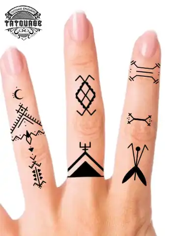 tatouage ephemere doigt berber photo Tatouage éphémère doigt berber