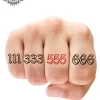tatouage ephemere doigt homme chiffre photo Tatouage éphémère doigt homme chiffre