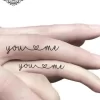 tatouage ephemere doigt love photo Tatouage éphémère doigt love