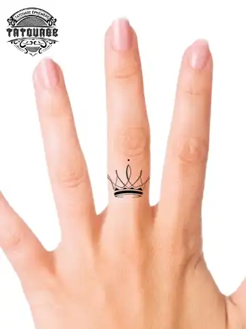 tatouage ephemere doigt queen photo Tatouage éphémère doigt queen