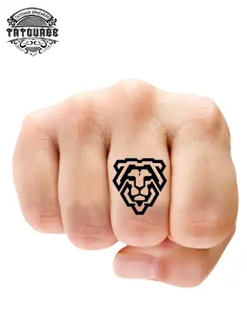 tatouage ephemere doigt tete de lion photo Tatouage éphémère doigt tête de lion