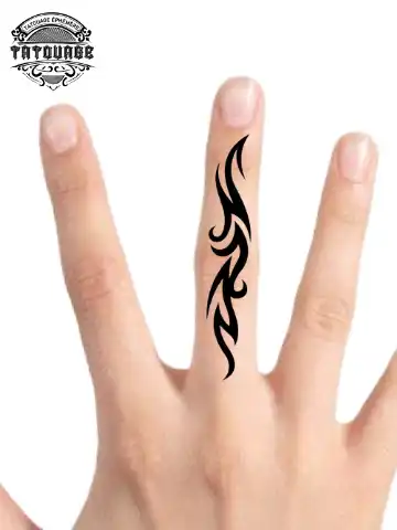 tatouage ephemere doigt tribal photo Tatouage éphémère doigt tribal