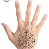 Tatouage éphémère main boussole
