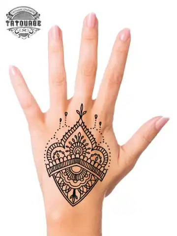 tatouage ephemere main kabyle photo Tatouage éphémère main kabyle