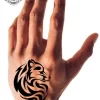 tatouage ephemere main tete de loup photo Tatouage éphémère main tête de loup