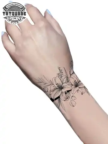 Tatouage éphémère poignet femme fleur