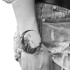 tatouage ephemere poignet lune photo Tatouage éphémère poignet lune