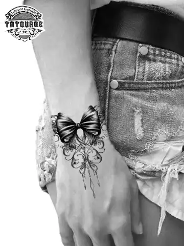 tatouage ephemere poignet noeud ruban photo Tatouage éphémère poignet noeud ruban