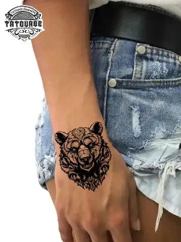 tatouage ephemere poignet ours photo Tatouage éphémère poignet ours