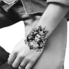 tatouage ephemere poignet queen photo Tatouage éphémère poignet queen