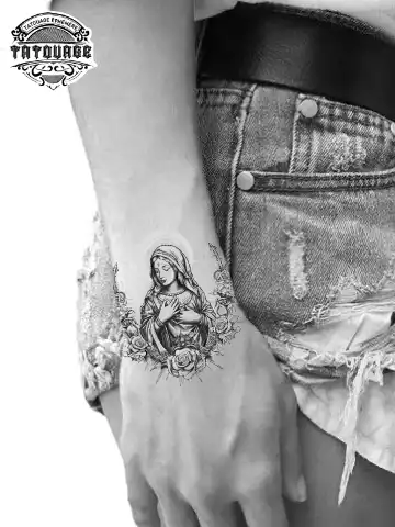 tatouage ephemere poignet religieux photo Tatouage éphémère poignet religieux
