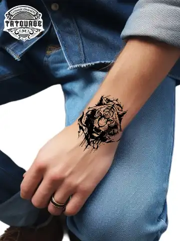 tatouage ephemere poignet tigre photo Tatouage éphémère poignet tigre