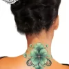 tatouage ephemere trefle nuque photo Tatouage éphémère trèfle nuque