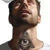 tatouage ephemere triangle cou photo Tatouage éphémère triangle cou