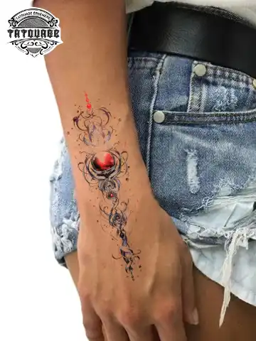 Tatouage éphémère unalome poignet