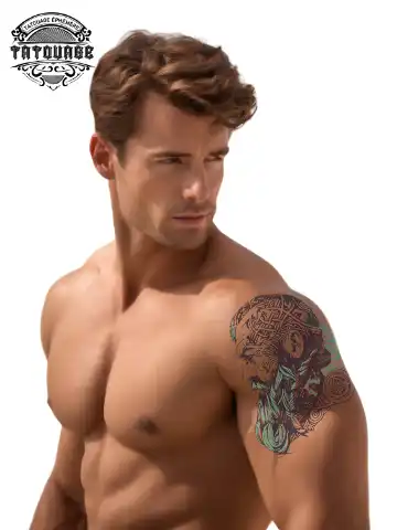 Tatouage éphémère viking épaule homme