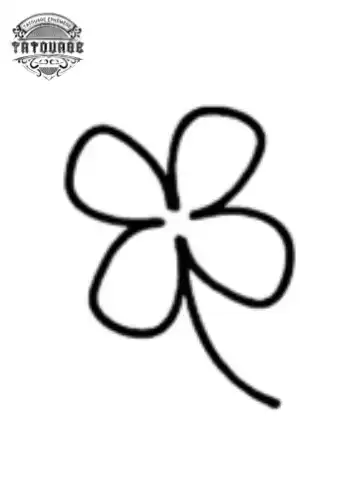 petit tatouage ephemere a 4 feuilles gros plan petit tatouage éphémère à 4 feuilles