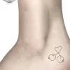 petit tatouage ephemere au pied photo petit tatouage éphémère au pied