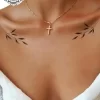 petit tatouage ephemere buste femme gros plan petit tatouage éphémère buste femme