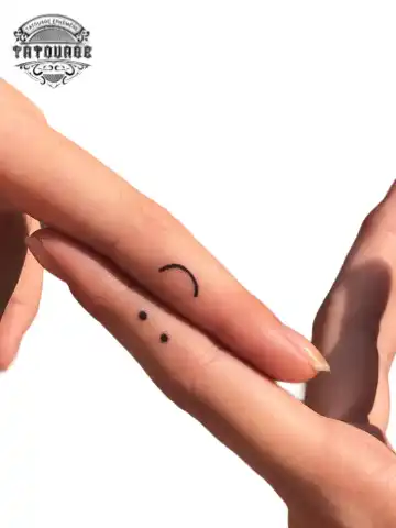 petit tatouage ephemere entre soeur photo petit tatouage éphémère entre sœur
